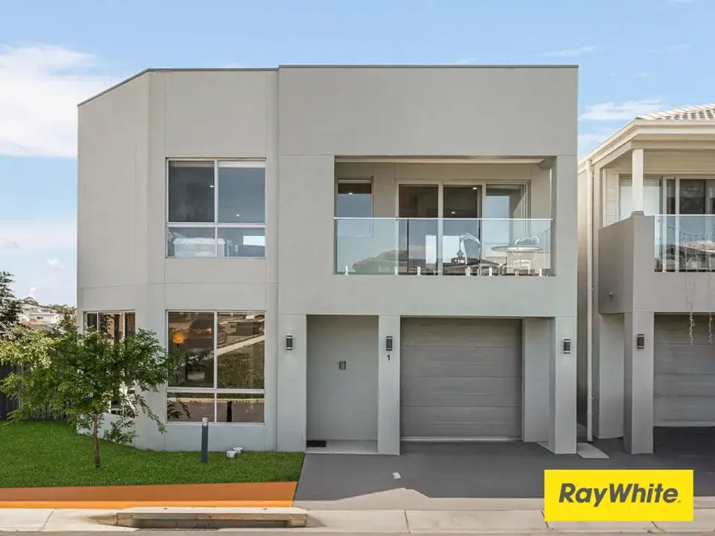 Riverstone 4 Slaapkamer Reserve Facing, Sun Drenched Family Home Within School Catchment for Schofields Public School!