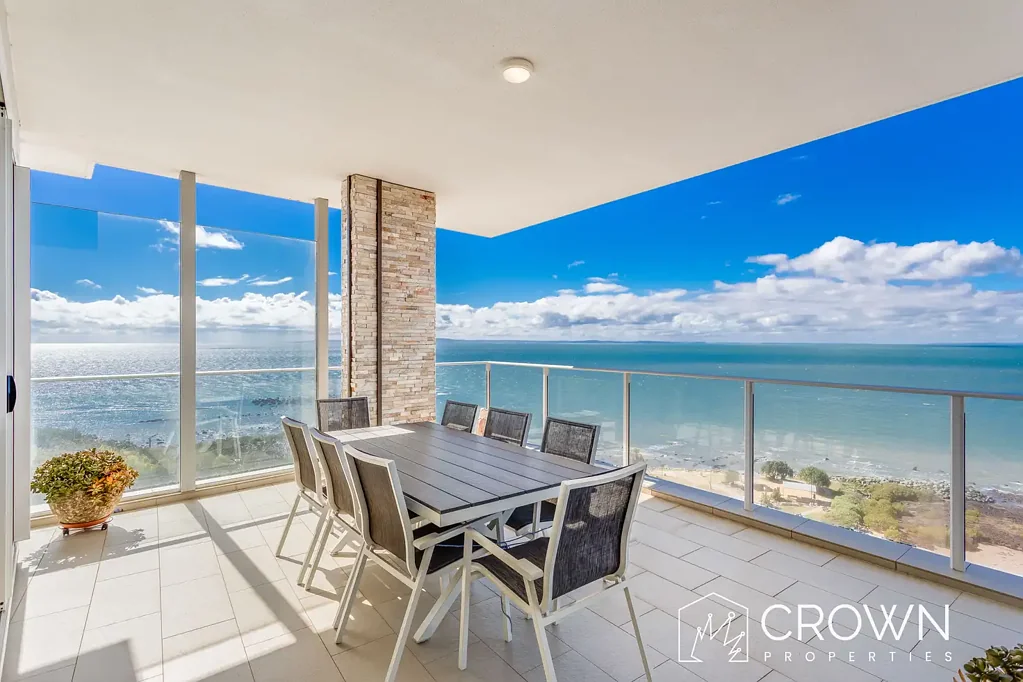 Redcliffe 2房 Suttons Beach 海景顶层 两卧宽敞 私享屋顶 全年舒适 便捷生活 水岸奢居 Beachfront Penthouse with Massive Rooftop Area