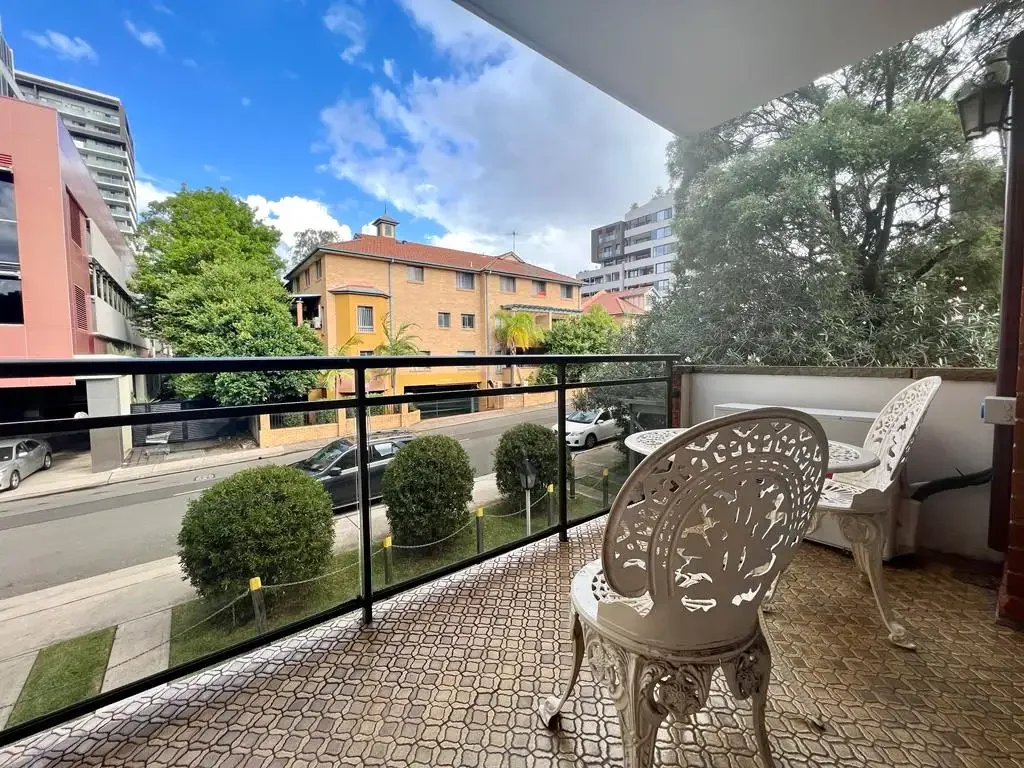 Available Furnished or Unfurnished 1 Bedroom Apartment in Whisper Quiet Location