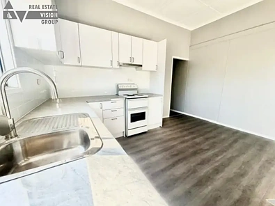 Address Withheld, Emerald, QLD 4720, 2 Bedrooms, 1 Bathrooms, Unit