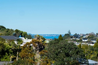 49A Seaton Road, Murrays Bay, North Shore City