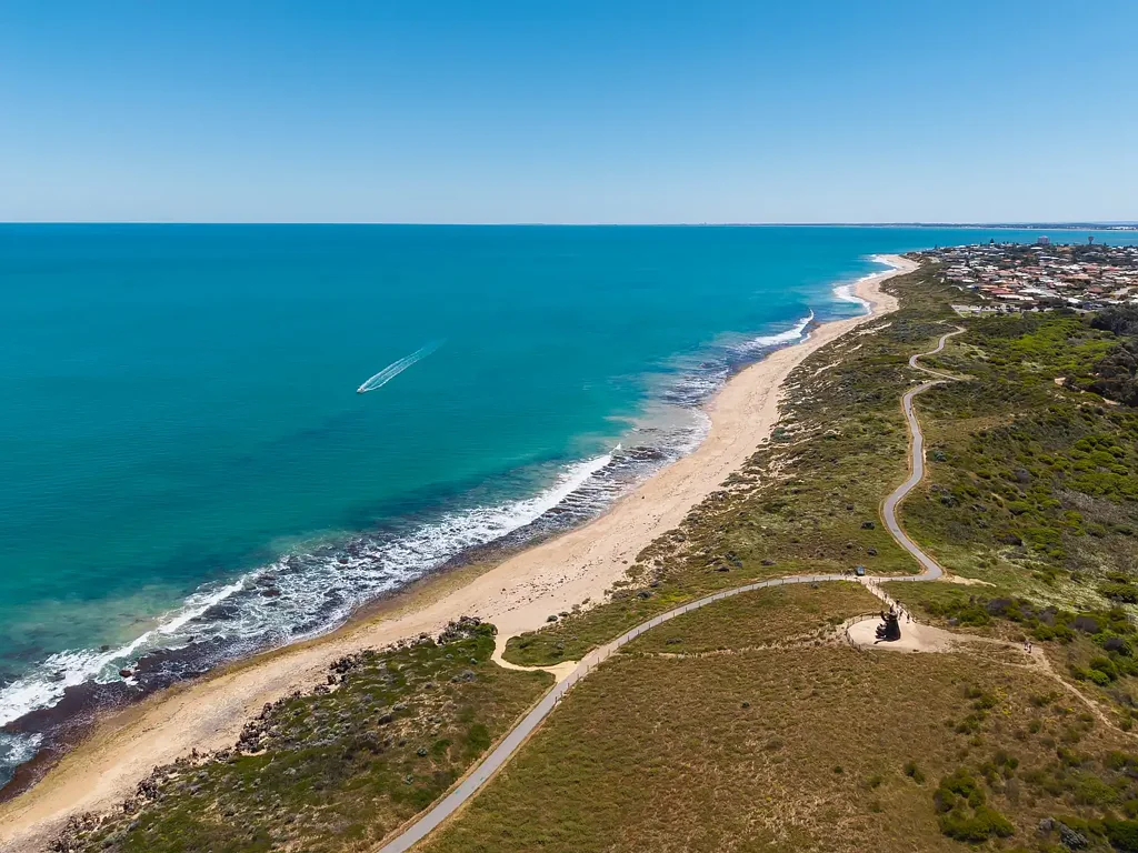9 Paradise Circuit, Halls Head, WA 6210
