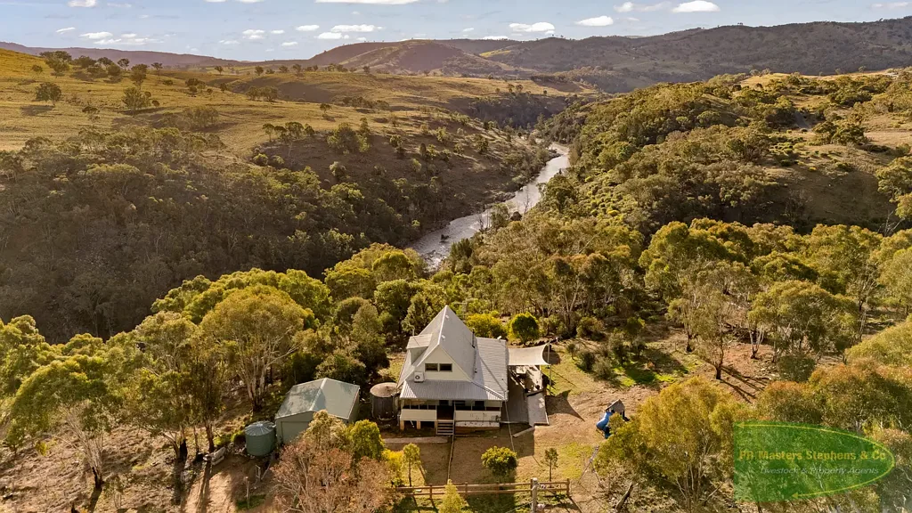 Bruinbun "Deep Creek"  90 Acre Riverfront Rural Retreat