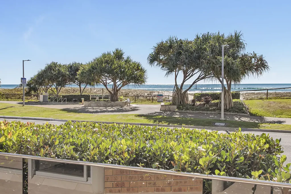 1/104 Pacific Parade, Bilinga, QLD 4225