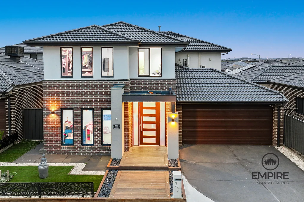 25 Adriatic Cct, Clyde, VIC 3978