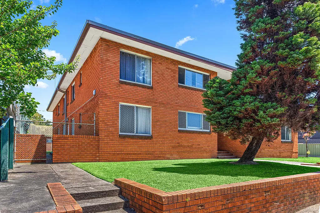 6/148 Auburn Street, Coniston, NSW 2500