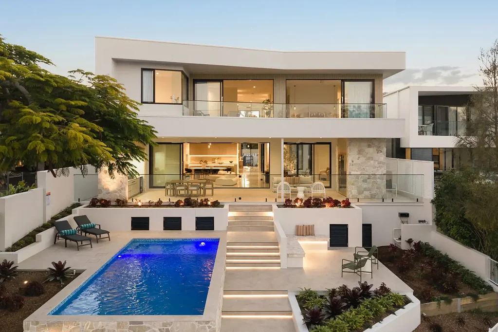 Broadbeach Waters 5Moenga Brand New Waterfront Wonder: Luxe Resort Oasis with Skyline Views