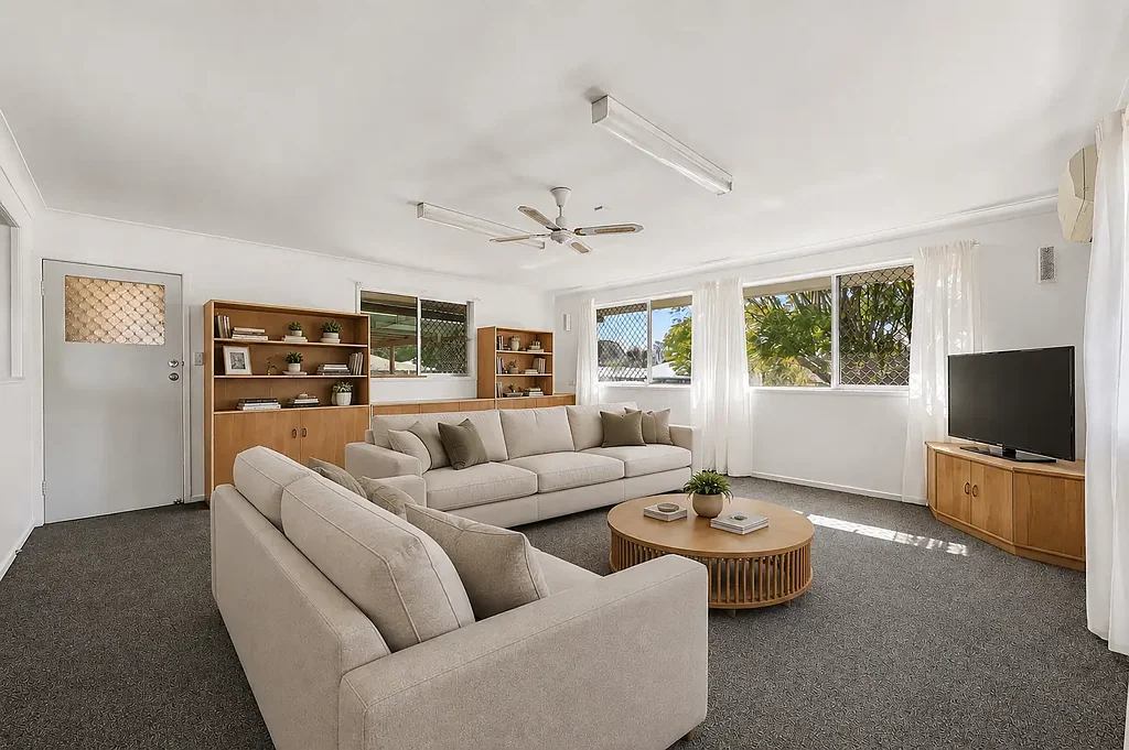 Centenary Heights 3 Bedroom Large Family Home in Quiet Centenary Heights Location