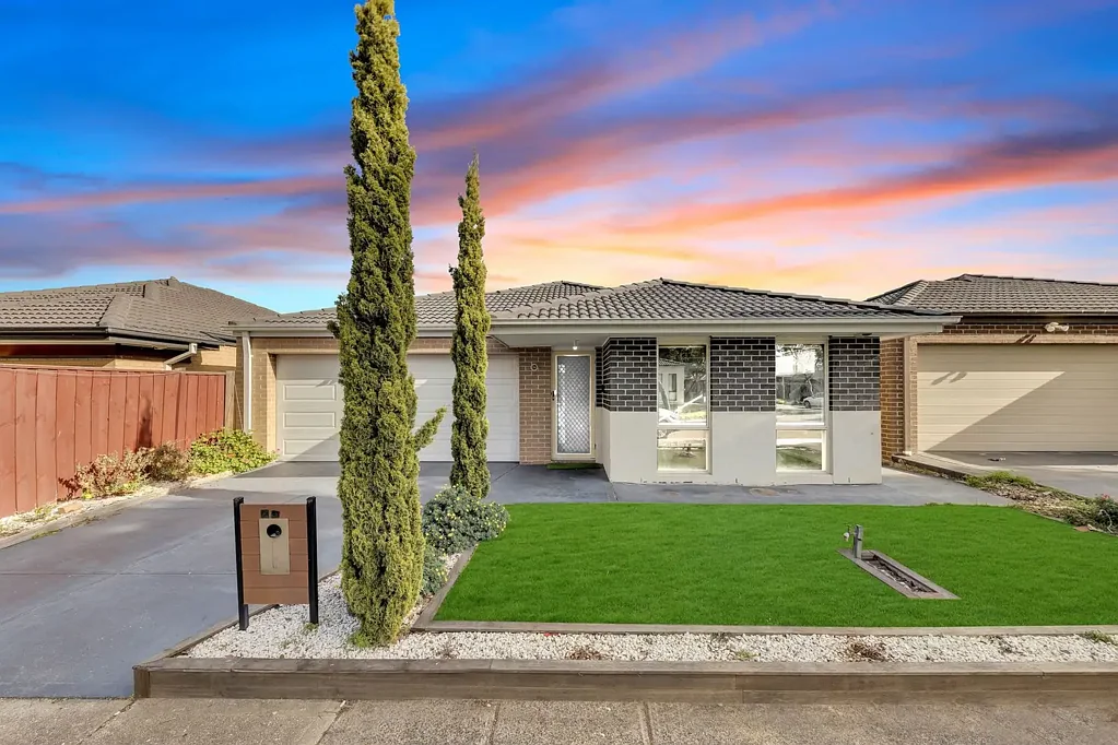 Spacious 4-Bedroom Home at Prime location!