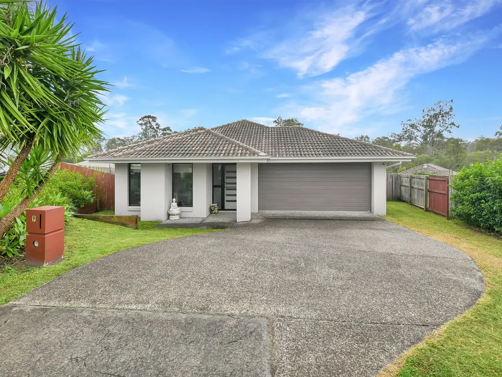 Flagstone 4房  Family Home in a Peaceful Leafy Setting