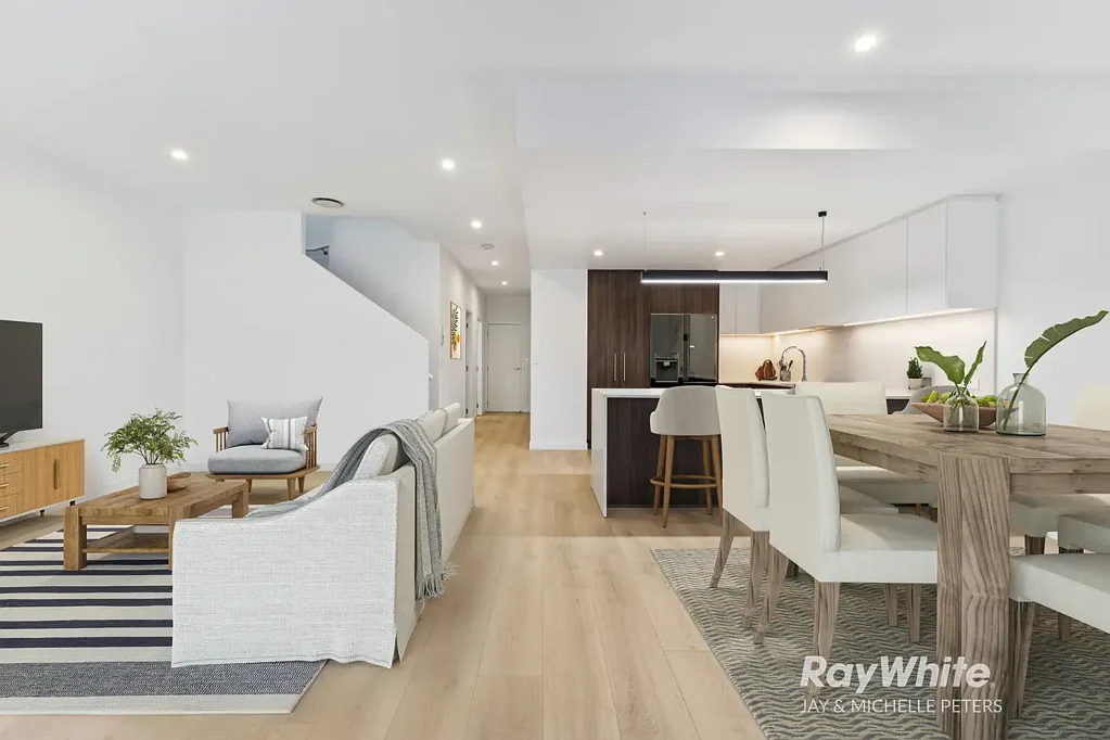 Newport 3Phòng ngủ Strata Free Living in a Prime Newport Location with Nothing Left to Spend