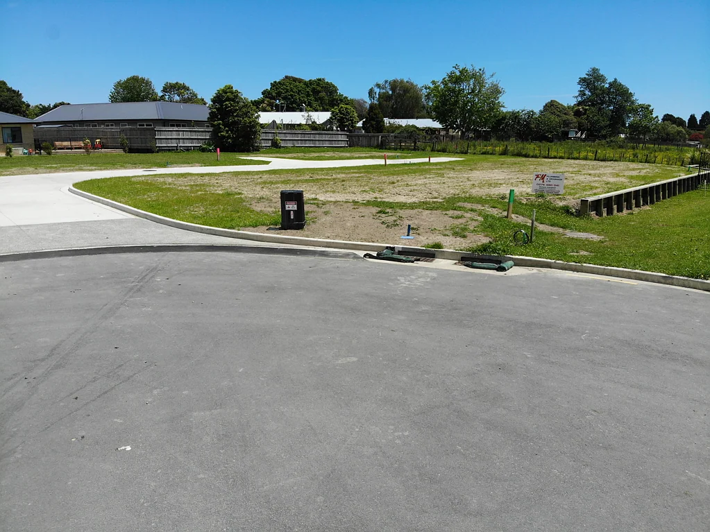 Paraparaumu Brunoro Place