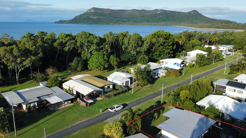 4 BEDROOM FAMILY HOME IN BALL BAY