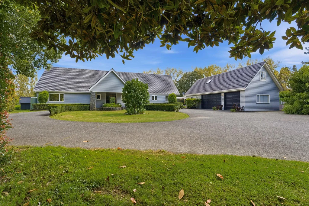 Clevedon 5房  An Outstanding Lifestyle Opportunity