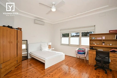 214 Fryers St, Shepparton, VIC 3630, 3 Bedrooms, 1 Bathrooms, House