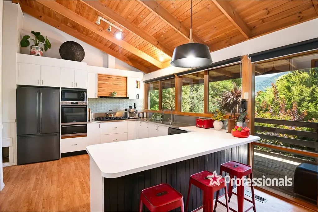 3 Boronia Road, Warburton, VIC 3799