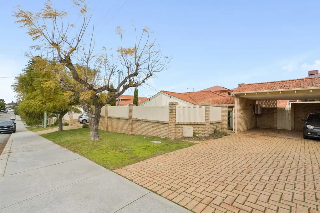 3-Bedroom Villa | 1 Bathroom | Private Courtyard