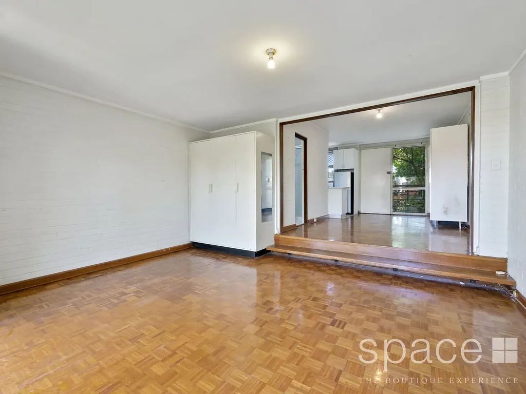 Cute unfurnished studio in Cottesloe