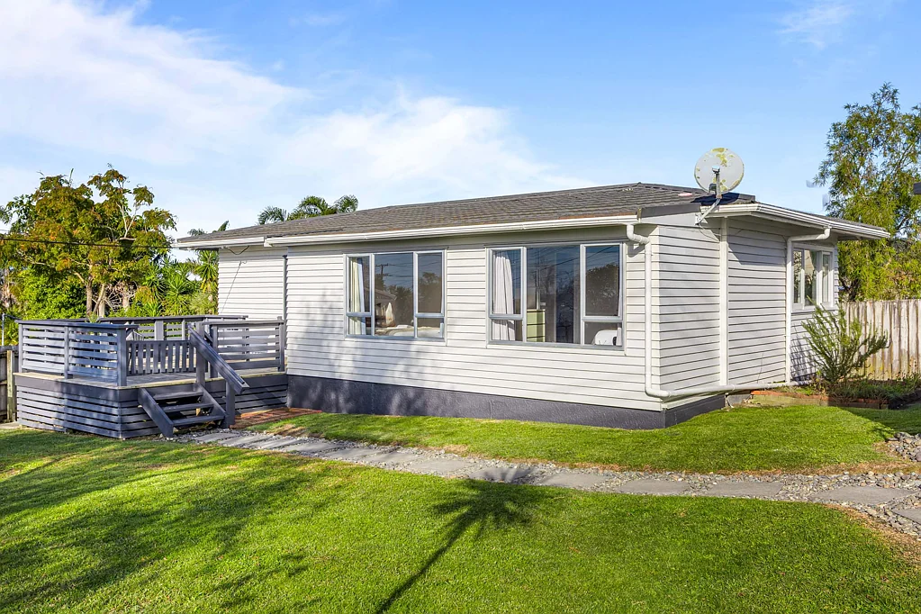 84 Glengarry Road, Glen Eden, Waitakere City, Auckland