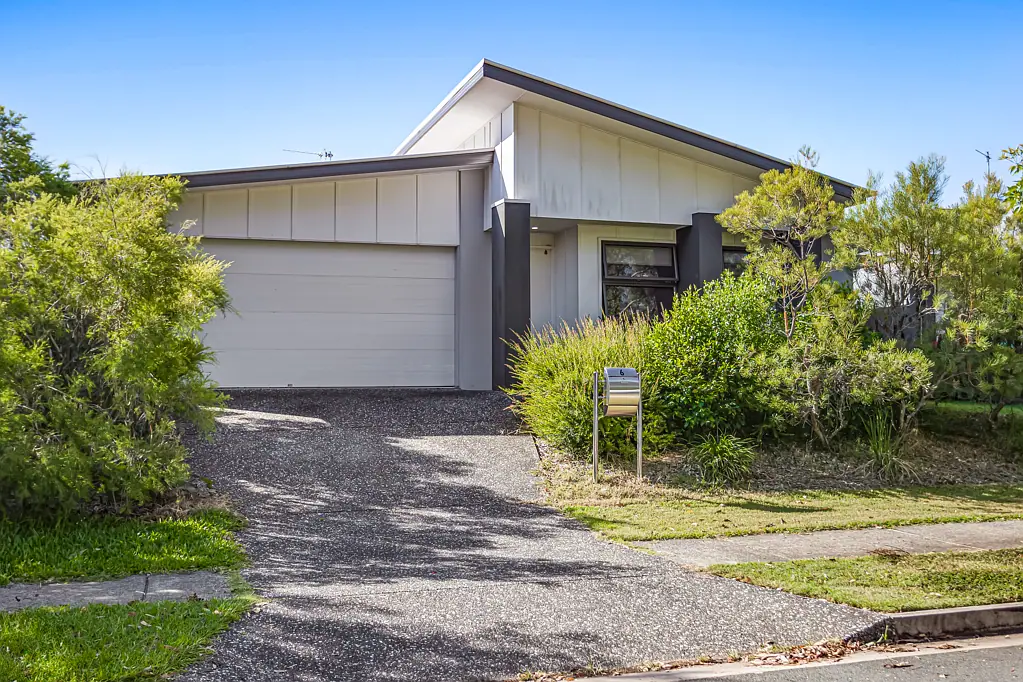 6 Mcpherson Crescent, Coomera, QLD 4209