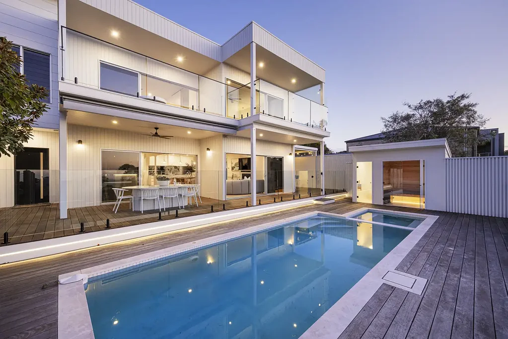 Mount Martha 7房 极致海滨生活恭候您的到来！ THE ULTIMATE BEACHSIDE LIFESTYLE AWAITS!
