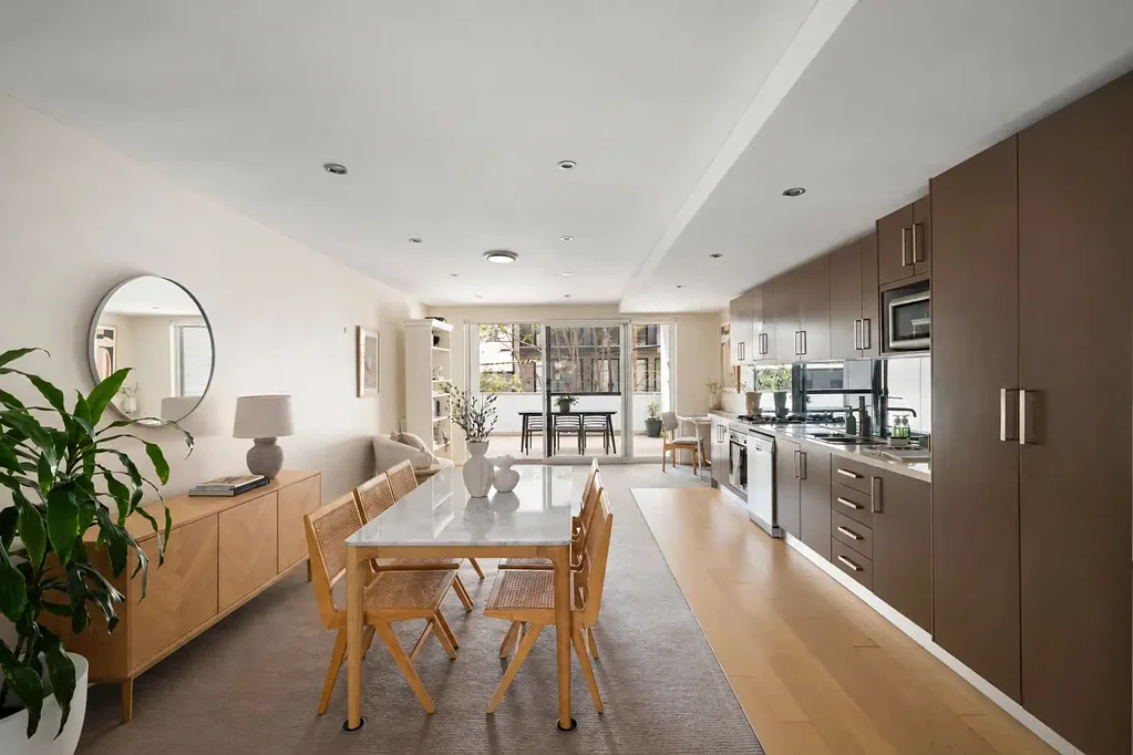 Camperdown 2ਬੈੱਡਰੂਮ Light-Filled Two-Bedroom Apartment with Dual Balconies