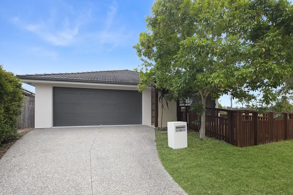 Yarrabilba 4Kwarto Exclusive Move-In Ready Home