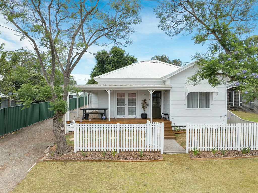 35 Alexander Street, Ellalong, NSW 2325