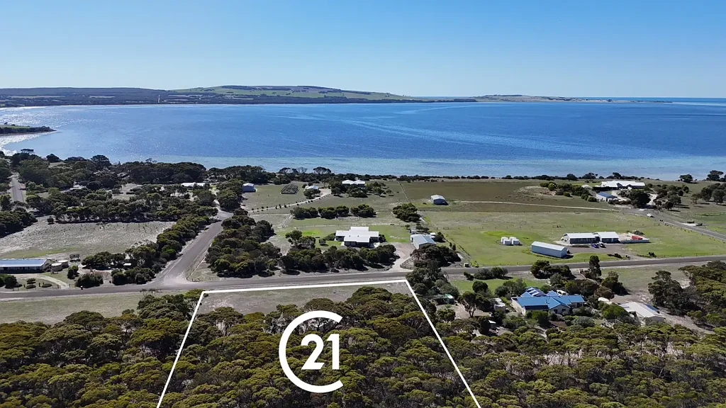 Kingscote 5 Acres perfect for the Nature Lover!