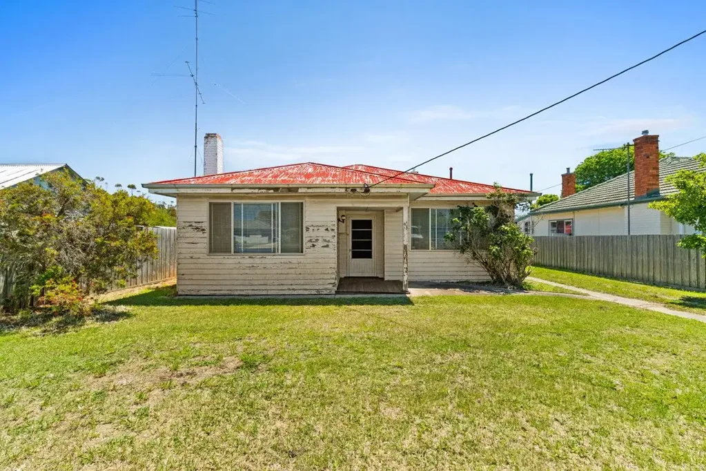 43 Powerscourt Street, Maffra, VIC 3860