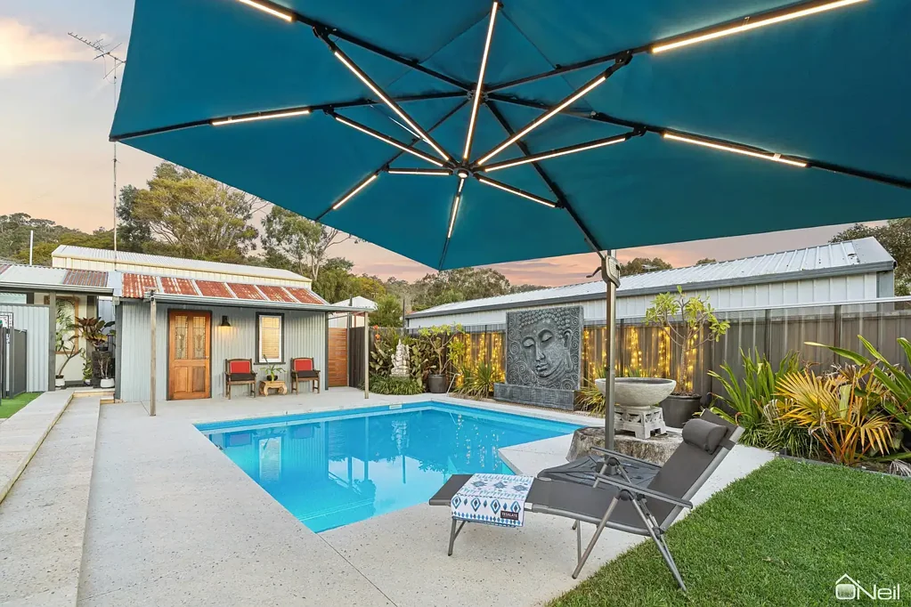 Kelmscott 3房  AWESOME HILLS HOME WITH STUDIO