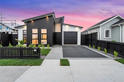 20 Tipu Crescent, Milldale