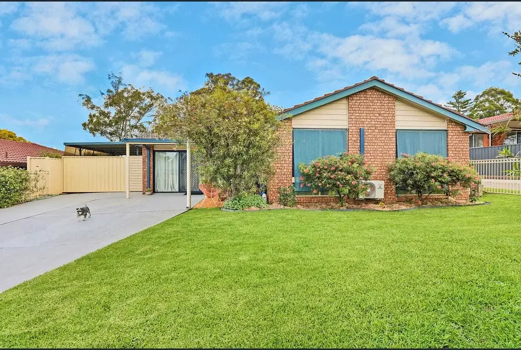 Cranebrook 5房 五卧三卫三厅  独立公寓设计  主卧宽敞舒适  步行可达学校  后院易维护  全年娱乐空间 Must See on Moxham