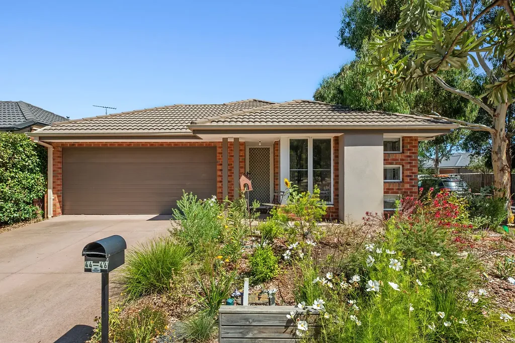 Four Bedroom Home with Park Frontage!