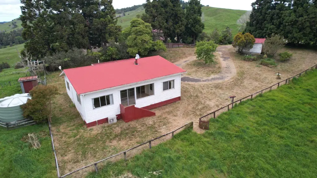 Herekino 3غرفة نوم 3.86ha. House And Multiple Sheds