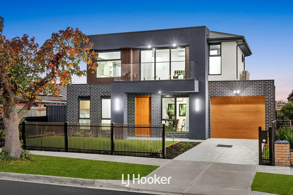 Dandenong 3Habitaciones Brand New Luxury Living with Designer Finishes & Contemporary Elegance