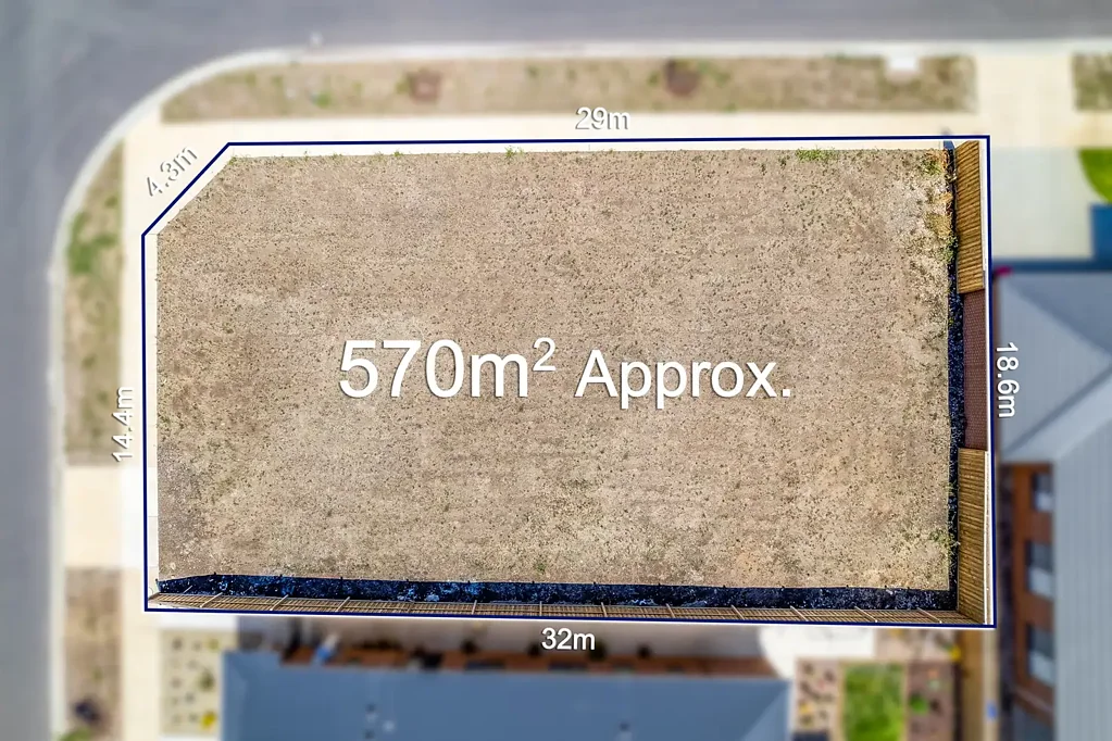 Bannockburn Corner Block Walking Distance to Town