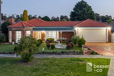 Cranbourne North 4कमरा Stylish Domain with Size to Surprise