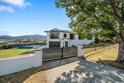 11 White Gum Place, Old Beach