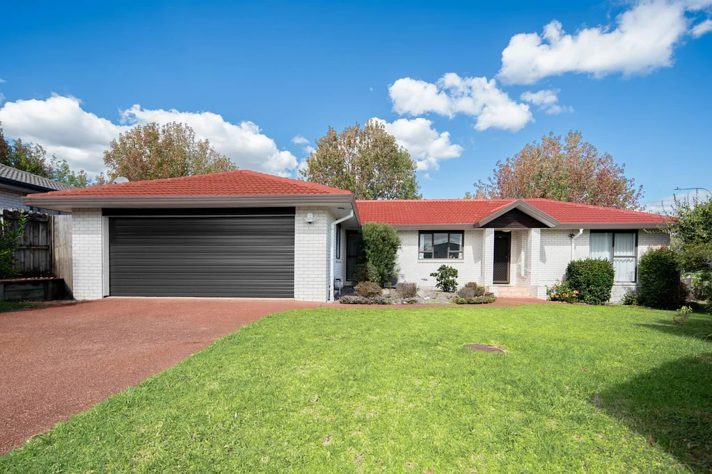 19 Adelphi Place, Albany, North Shore City, Auckland