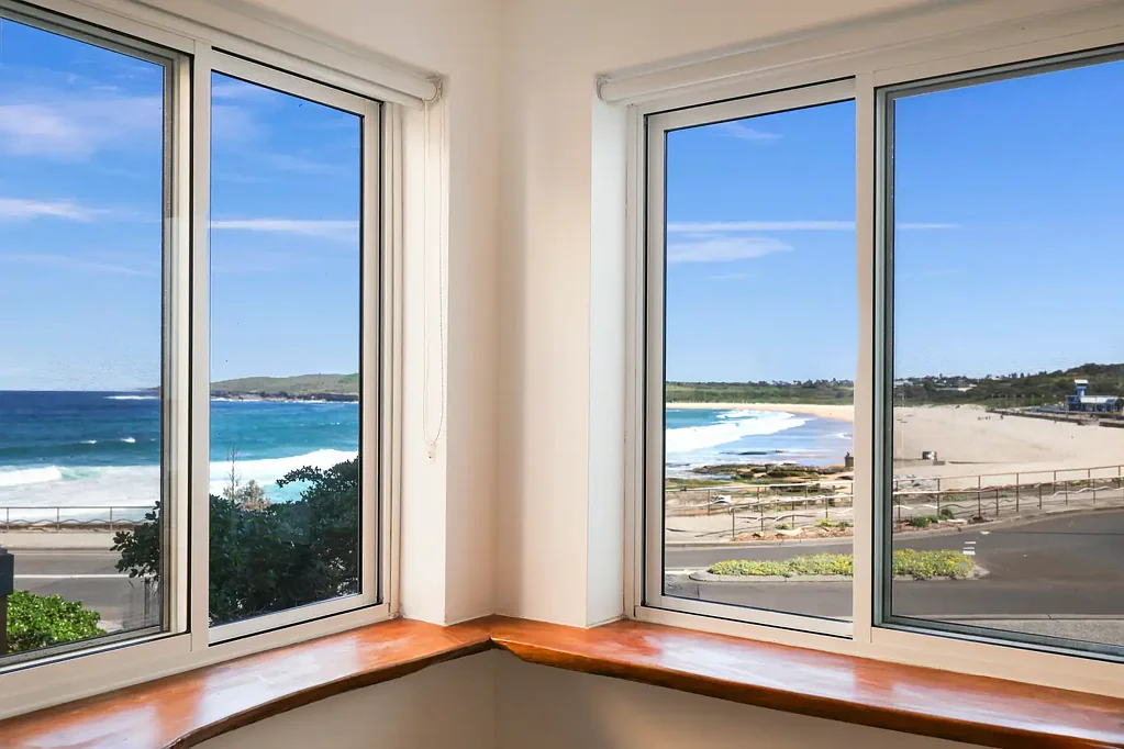 Maroubra 2 Slaapkamer Idyllic beachfront apartment footsteps from the sea