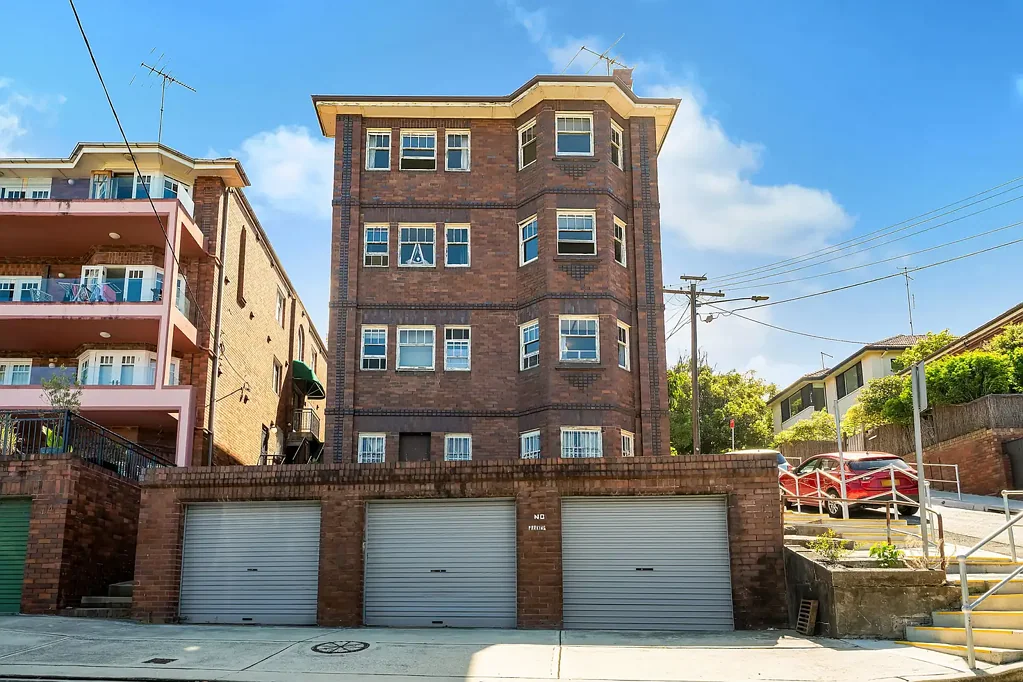 Randwick 12Moenga Entire Block of 6 Strata Apartments with Ocean Views