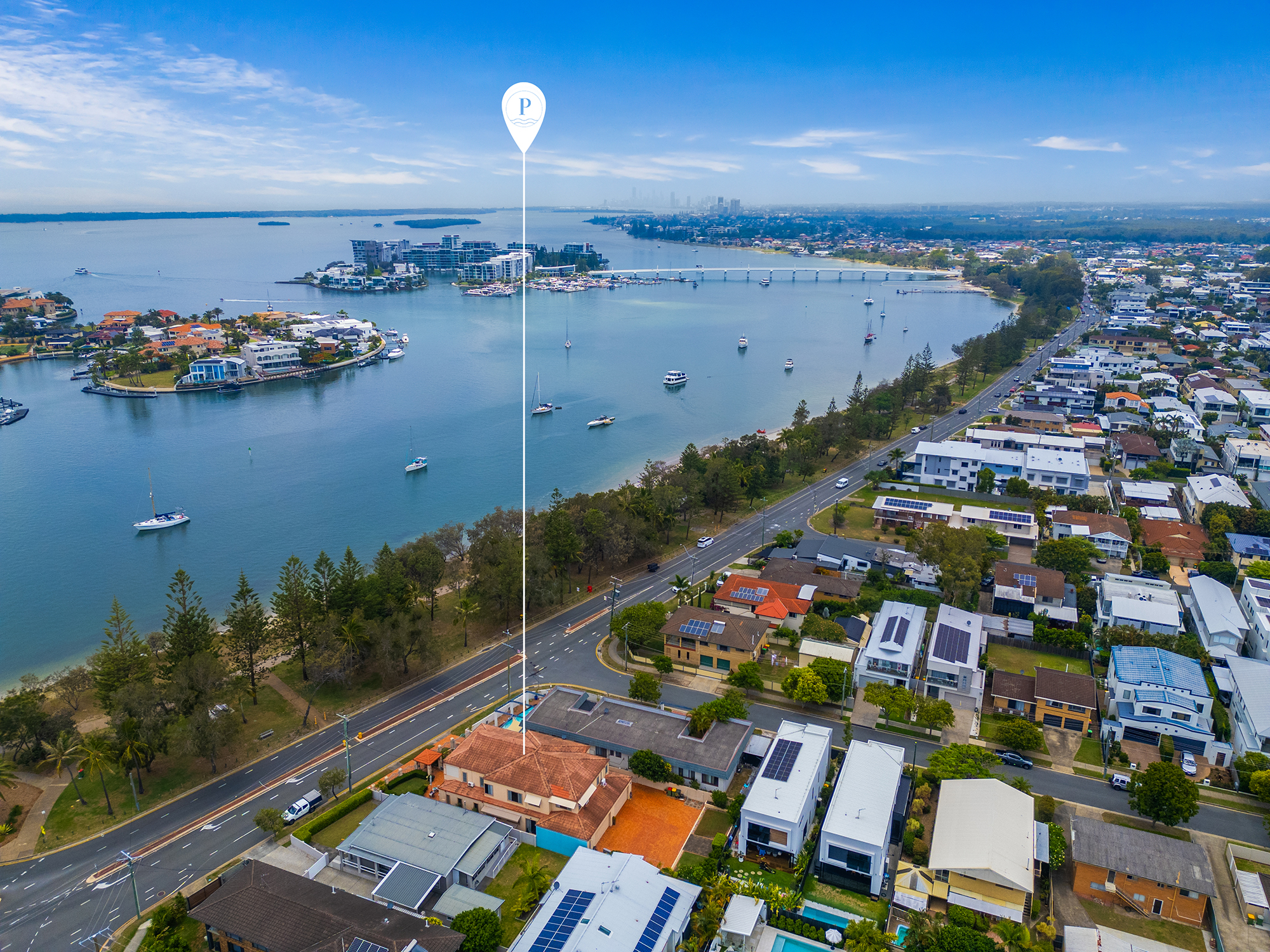 UNIT 1 130 THE ESPLANADE, PARADISE POINT QLD 4216, 0 rūma, 0 rūma horoi, Townhouse