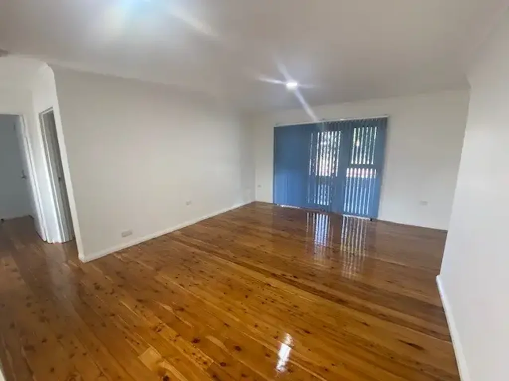 Modern 2 Bedroom Unit! Ground Floor