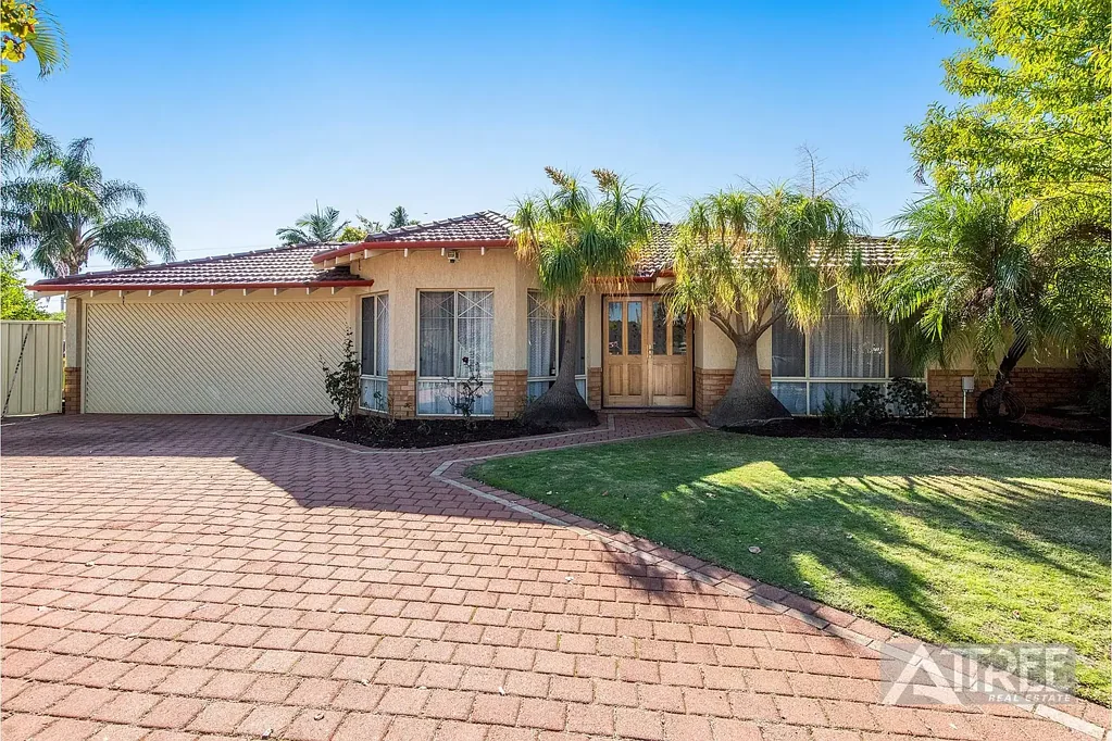 17 Pinewood Walk, Canning Vale, WA 6155