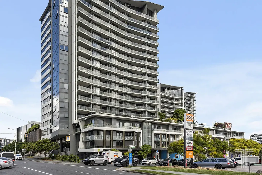 Coorparoo 1Zimmer Elevated Living with a Resort Lifestyle at Your Doorstep