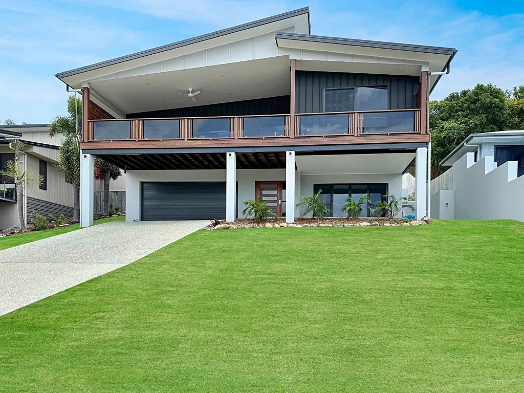 14 Parker Road, Cannonvale, QLD 4802
