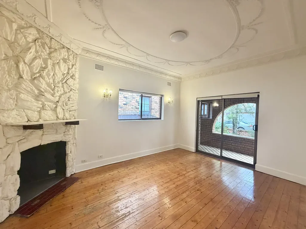 Spacious Family Home In Kingsford