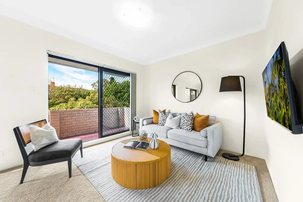 Rose Bay 3 Slaapkamer A Rare Top-Floor Opportunity in the Heart of Rose Bay