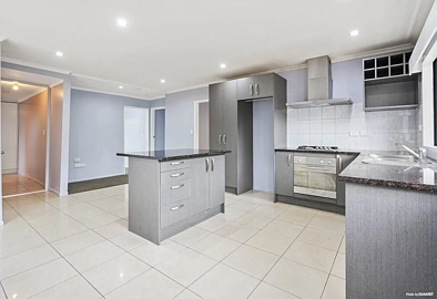 3 Bedrooms House